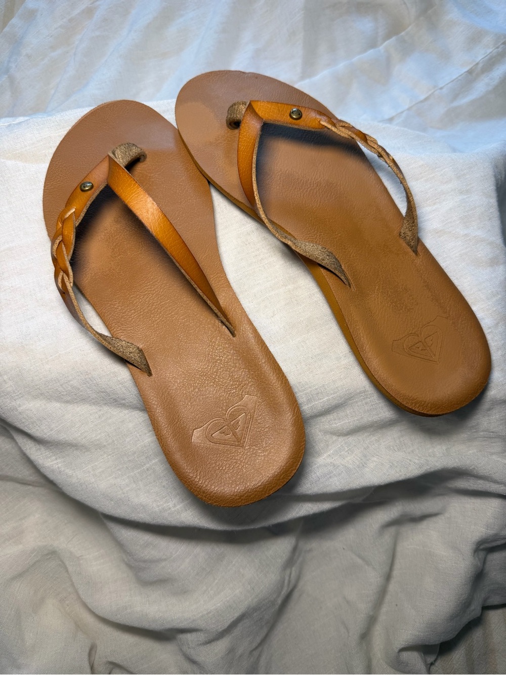 Roxy Women’s Braided Leather Flip Flops - Brown - Picture 3 of 6